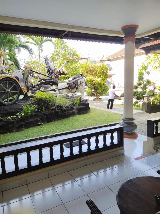 La Walon Hotel Kuta Lombok Exteriör bild